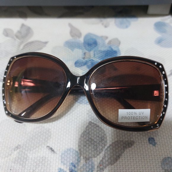 DG0922 JCP Sunglasses Bling On The Side Modern Stylish Contemporary - Picture 2 of 7